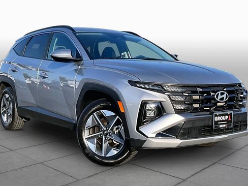 Used 2025 Hyundai Tucson SEL AWD/4WD image 3