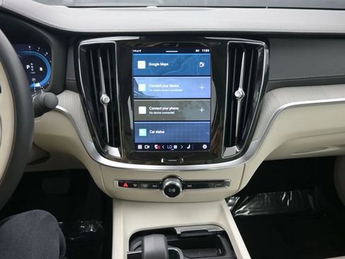 Used 2023 Volvo S60 B5 Ultimate w/ Climate Package image 12