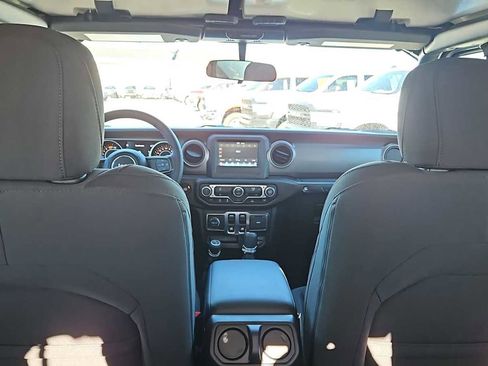 Used 2023 Jeep Wrangler Sport S image 20