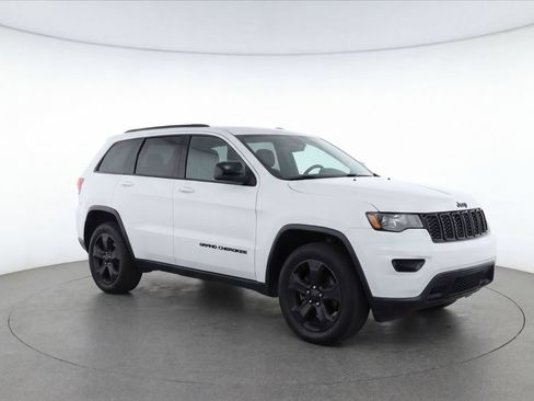 Used 2020 Jeep Grand Cherokee Limited X AWD/4WD image 2