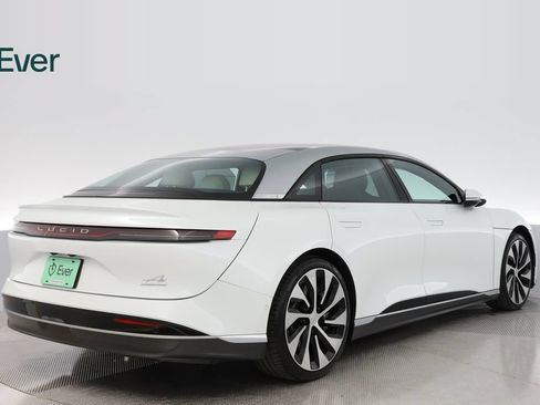 Used 2024 Lucid Air Touring AWD/4WD image 3