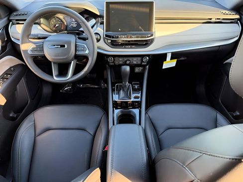 New 2026 Jeep Compass Limited image 13