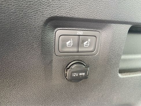 Used 2025 Kia Telluride S FWD image 10