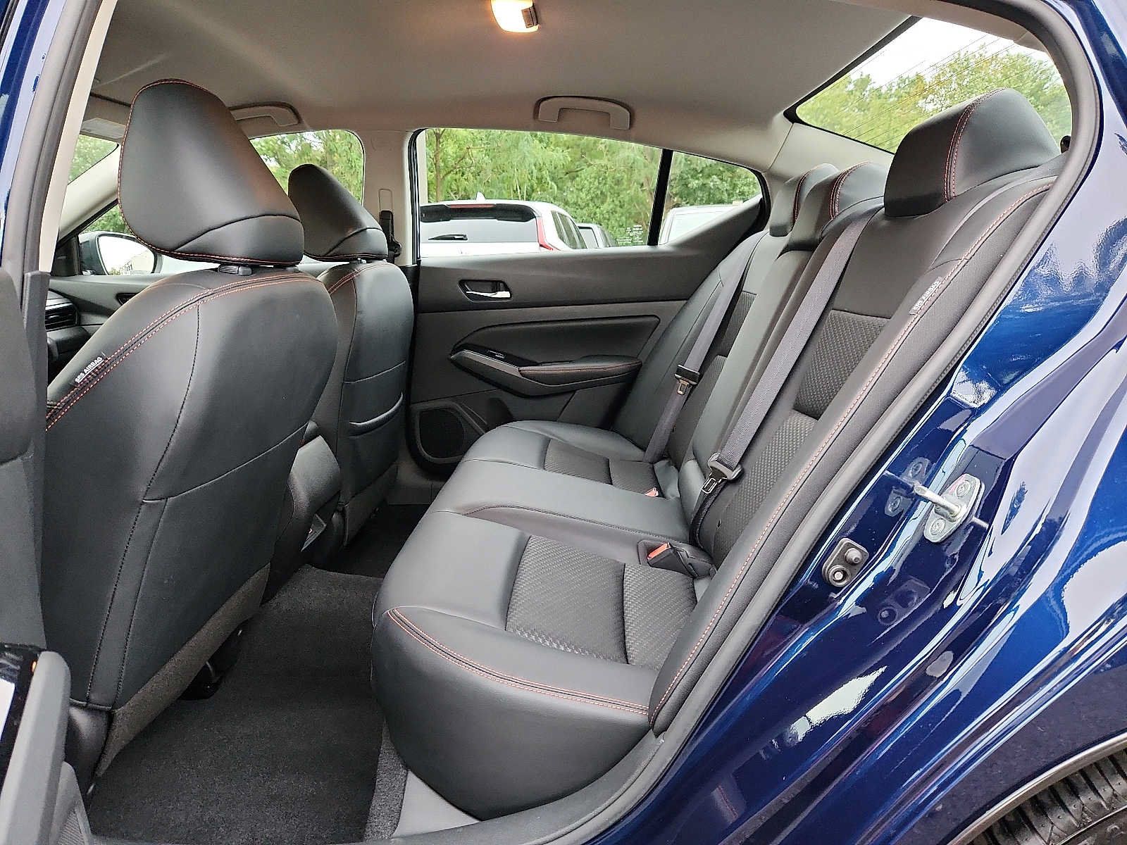 Used 2023 Nissan Altima 2.5 SR FWD image 10