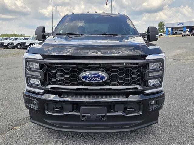 Certified 2025 Ford F250 XL w/ STX Appearance Package AWD/4WD image 2