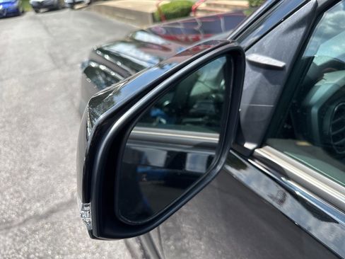 Used 2023 Toyota Tacoma TRD Off-Road image 16