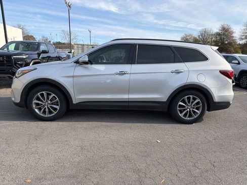 Used 2017 Hyundai Santa Fe SE w/ SE Premium Package 02 image 4