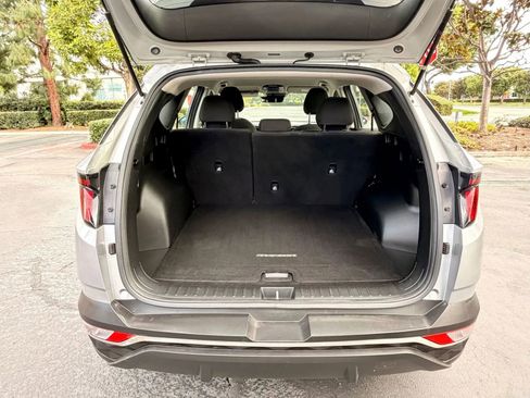 Used 2022 Hyundai Tucson SE image 15