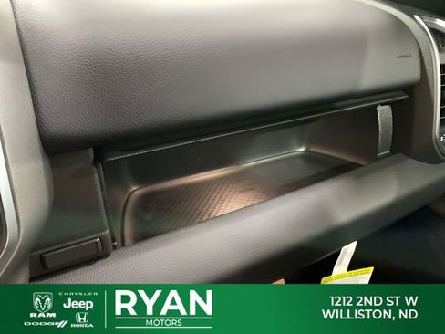 New 2026 RAM 1500 Big Horn AWD/4WD image 35