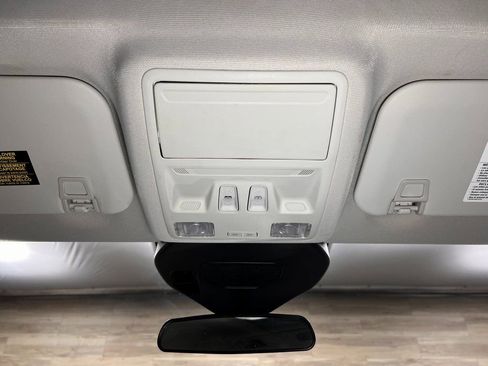 Used 2025 Ford Escape Active w/ Active Premium Tech Pack image 18