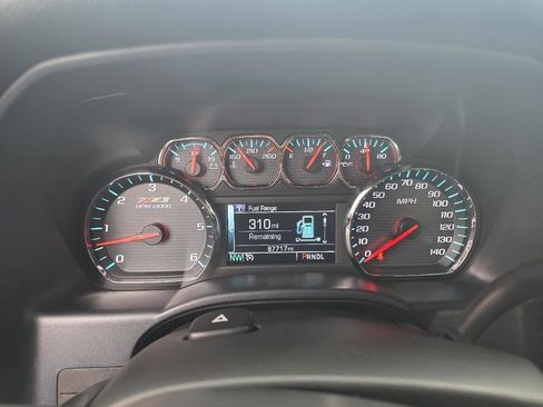 Used 2019 Chevrolet Silverado 1500 LT w/ All Star Edition image 9