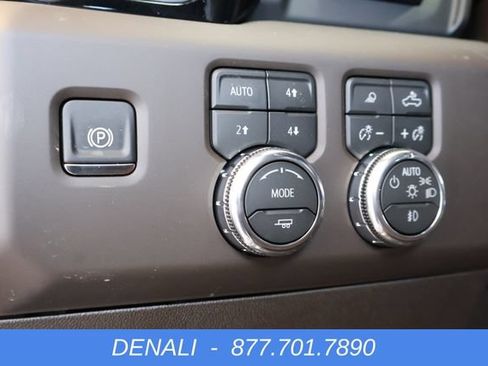 New 2026 GMC Sierra 3500 Denali w/ Denali Reserve Package AWD/4WD image 23