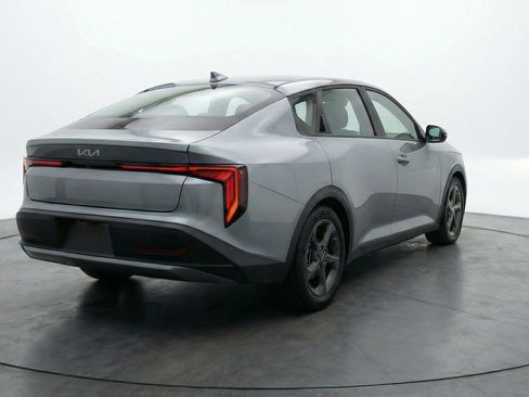Used 2025 Kia K4 FWD image 9
