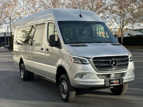 Used 2023 Mercedes-Benz Sprinter 3500 w/ Parking Package image 6