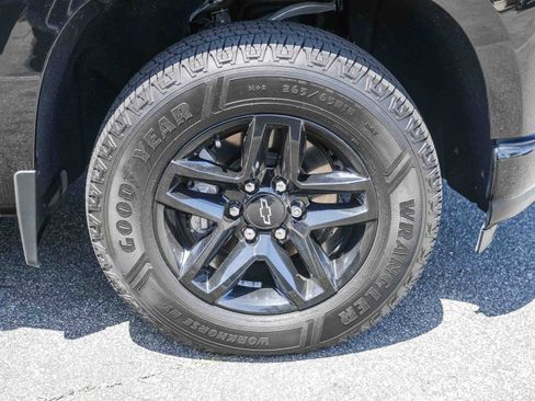 Used 2021 Chevrolet Silverado 1500 RST AWD/4WD image 12