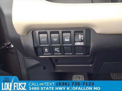 Used 2021 Subaru Ascent Limited w/ Technology Package image 21