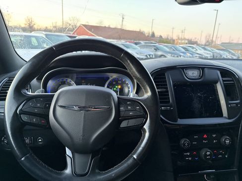 Used 2021 Chrysler 300 S image 21