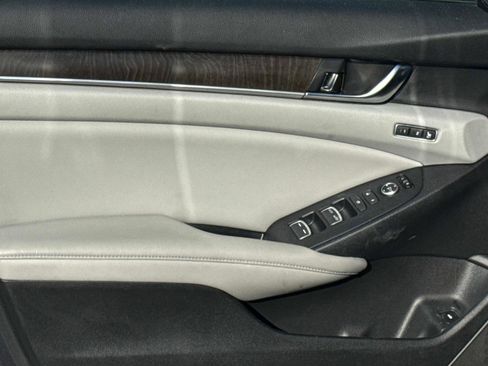 Certified 2019 Honda Accord EX-L image 17