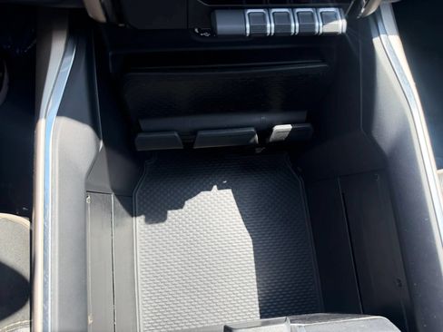 Used 2020 RAM 1500 Laramie AWD/4WD image 30