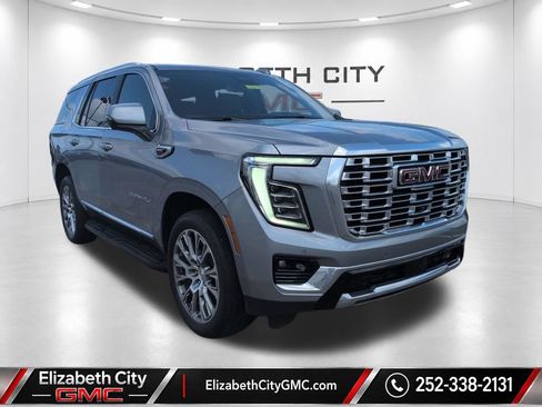 Used 2025 GMC Yukon Denali AWD/4WD image 4