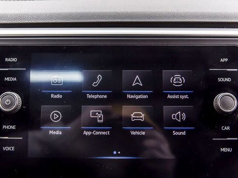 Used 2021 Volkswagen Atlas Cross Sport SE image 24