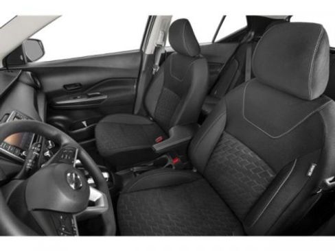 Used 2021 Nissan Kicks S image 12