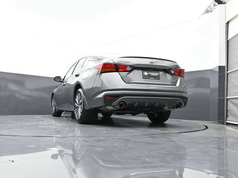 Certified 2023 Nissan Altima 2.5 SV w/ SV Premium Package AWD/4WD image 48