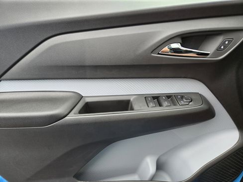 New 2027 Chevrolet Bolt LT w/ Comfort Package image 11