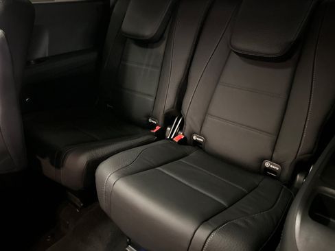 New 2026 Mercedes-Benz GLS 580 4MATIC image 14