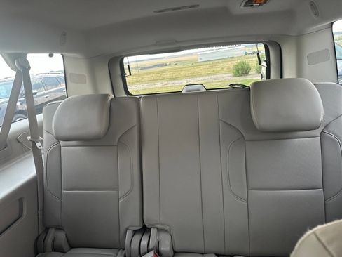 Used 2015 Chevrolet Suburban LTZ AWD/4WD image 26