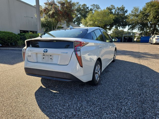 Used 2016 Toyota Prius Three w/ Advanced Technology Package FWD image 5