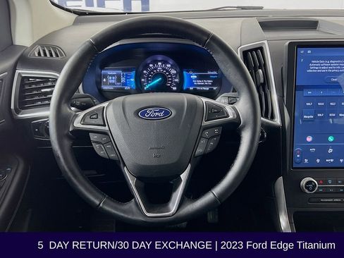 Used 2023 Ford Edge Titanium image 13