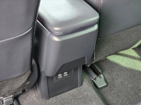 Used 2026 Toyota Prius XLE image 16