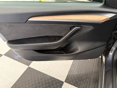 Used 2021 Tesla Model 3 Standard Range Plus RWD image 14