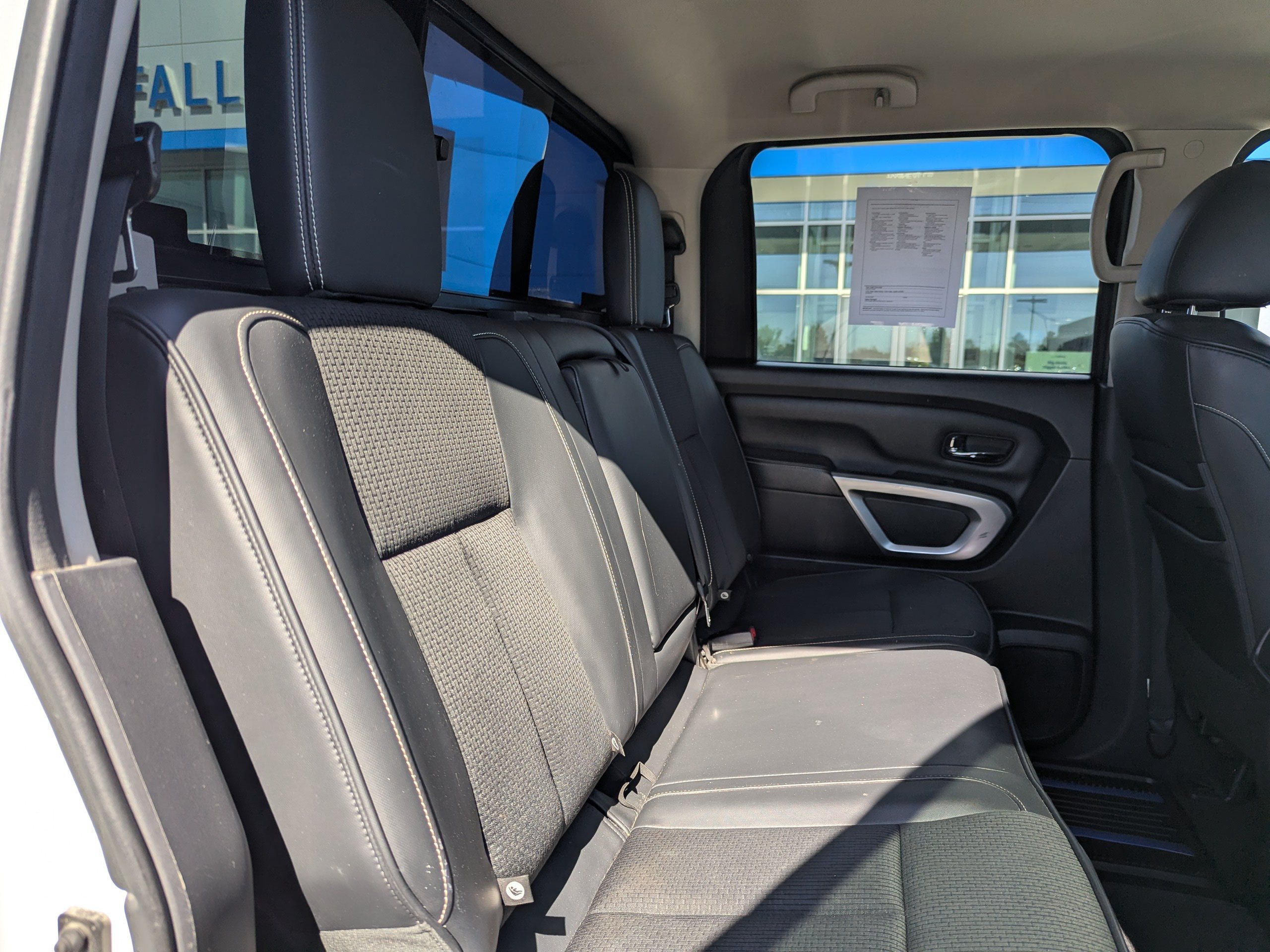 Used 2016 Nissan Titan PRO-4X AWD/4WD image 38