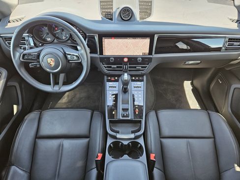 Certified 2026 Porsche Macan image 24
