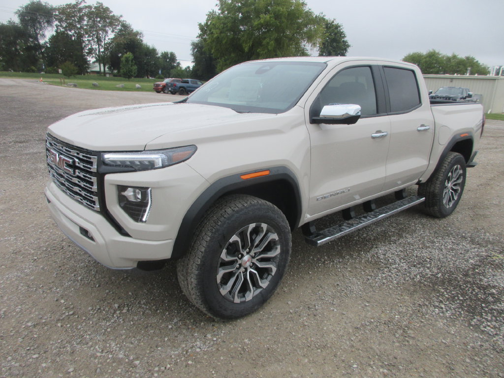 New 2026 GMC Canyon Denali AWD/4WD image 11
