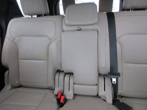 Used 2018 Ford Explorer Limited w/ Class II Trailer Tow Package image 22