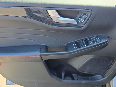 Used 2023 Ford Escape ST-Line w/ Tech Pack #1 AWD/4WD image 17