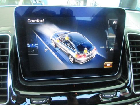 Used 2019 Mercedes-Benz GLE 43 AMG 4MATIC Coupe image 70
