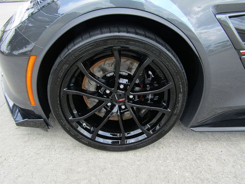 Used 2017 Chevrolet Corvette Grand Sport RWD image 24