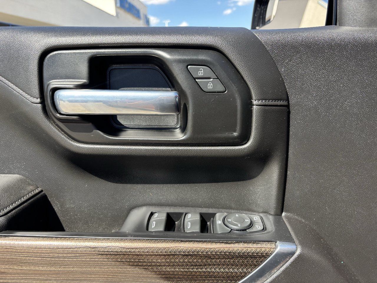 Used 2021 Chevrolet Silverado 1500 LT w/ Bed Protection Package AWD/4WD image 19