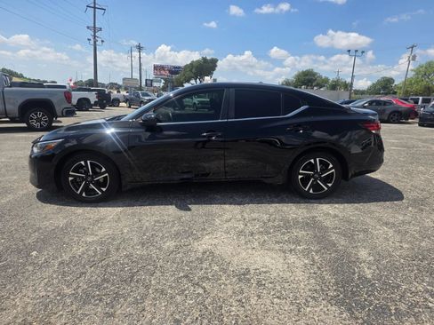 Used 2024 Nissan Sentra SV FWD image 4