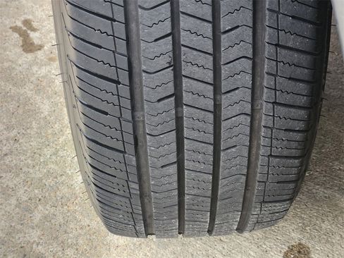 Used 2020 Jeep Compass Latitude w/ Popular Equipment Group image 11