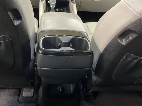 Used 2022 Kia Telluride EX w/ EX Premium Package image 10