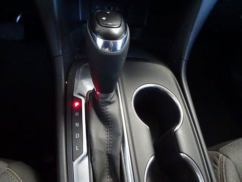 Used 2020 Chevrolet Equinox LT FWD image 12