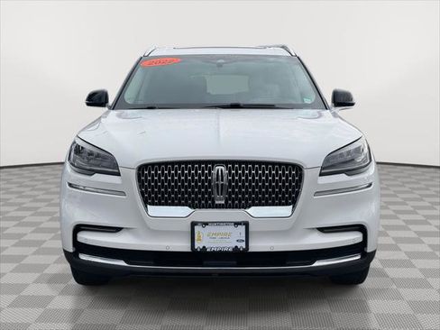 Used 2022 Lincoln Aviator AWD w/ Premium Package image 2