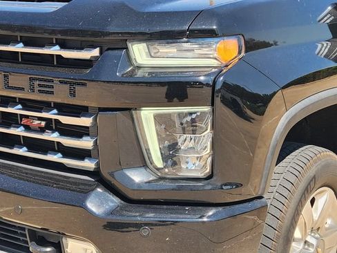 Used 2021 Chevrolet Silverado 2500 LTZ w/ Z71 Chrome Sport Edition AWD/4WD image 9