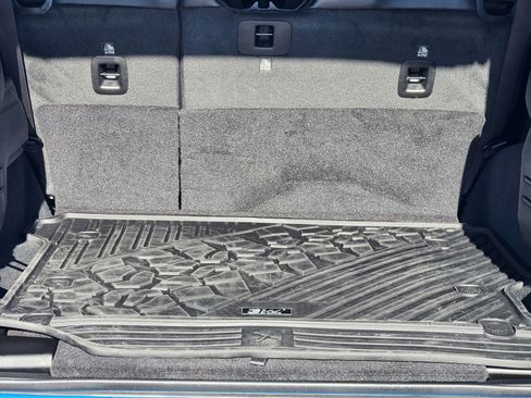 Used 2025 Jeep Wrangler Unlimited Rubicon image 31