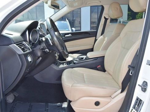 Used 2019 Mercedes-Benz GLS 450 4MATIC image 17